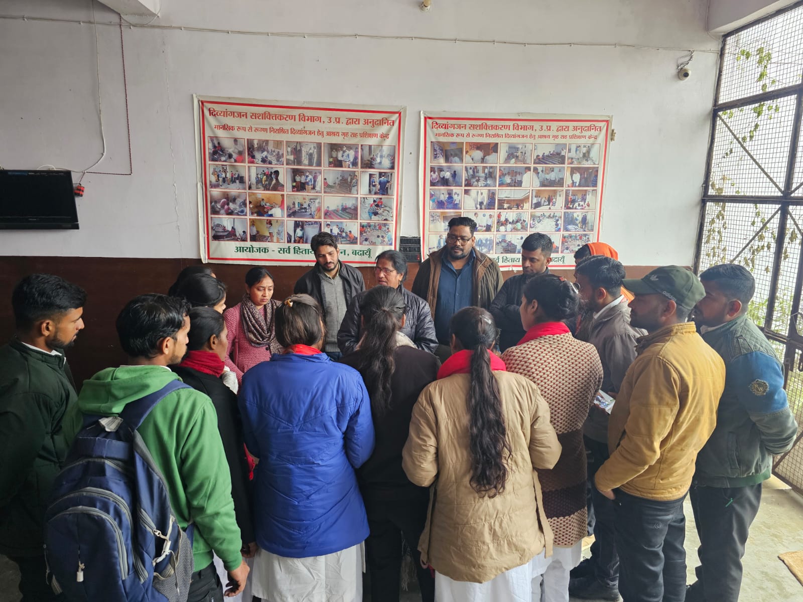 Description of Image 4